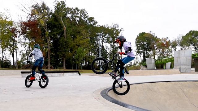 BMX for Kids (and Beginners) 2021 Cult Juvenile смотреть онлайн