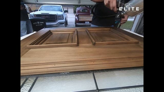 Staining a wood front door. How to stain a door. смотреть онлайн