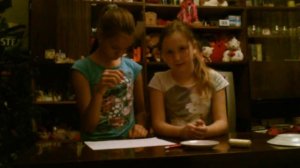 Гадаем на нитке с иголкой