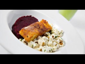 Палтус со свекольным пюре и попкорном | Дежурный по кухне