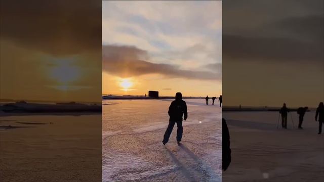 НА КОНЬКАХ ПО ФИНСКОМУ ЗАЛИВУ... смотреть онлайн