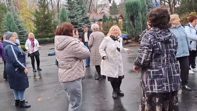А МАРИЯ ЛАЧО МАМА МИЯ❤️ ТАНЦЬІ В ПАРКЕ ГОРЬКОГО ❤️ХАРЬКОВ 2023 смотреть онлайн