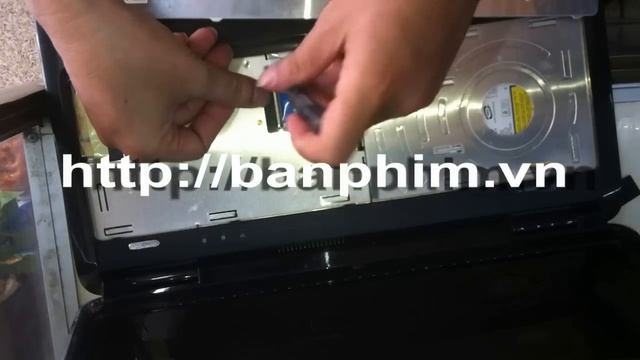 Thay tháo sửa lắp bàn phím ASUS K50IN keyboard replacement fix assembly guide смотреть онлайн