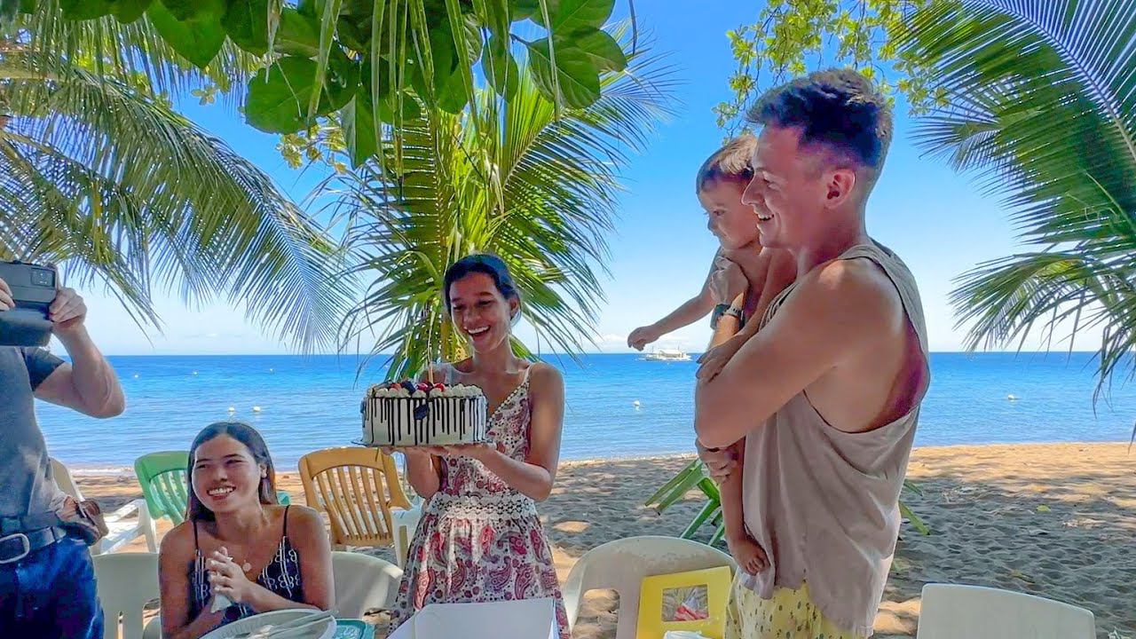 Разрешение на стройку, посылка от мамы и моя днюха с друзьями на пляже смотреть онлайн