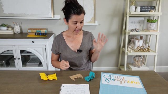 Reviewing Michaels New Store Brand Vinyl | It's $2 cheaper than Cricut & Oracal but is it any good? смотреть онлайн