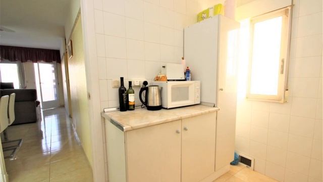 Бунгало с солярием и открытым видом в Торревьехе смотреть онлайн