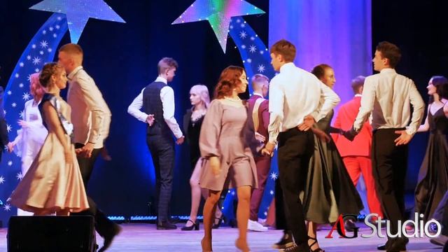 Час выпускника. Вальс выпускников 2023 года. смотреть онлайн