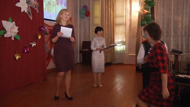 Краснолучской гимназии 85 лет смотреть онлайн