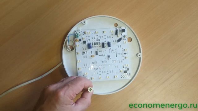 Монтаж и настройка светодиодного светильника с оптико-акустическим датчиком #СБЕРЭНЕРГО смотреть онлайн