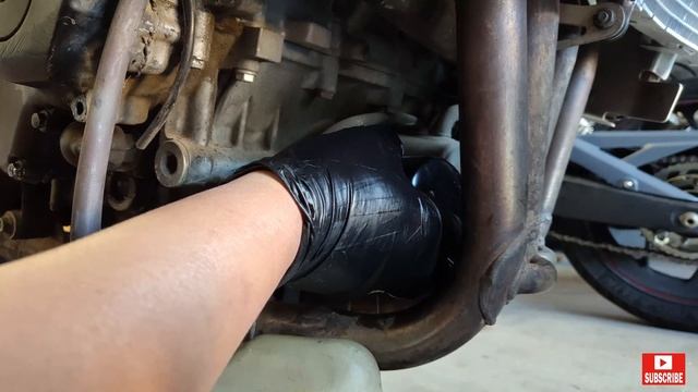 How To Change The Oil On A Honda 2004 - 2006 CBR 600RR Sportbike
