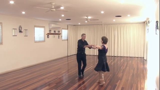 Coolangatta Cha Cha Cha Demo Video смотреть онлайн