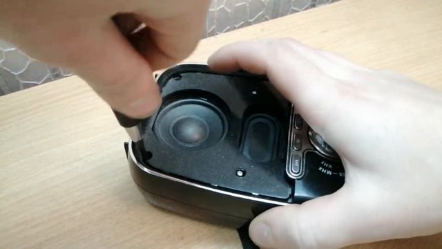 SVEN SRP-445 разбираем и смотрим портативный радиоприемник от компании СВЕН смотреть онлайн