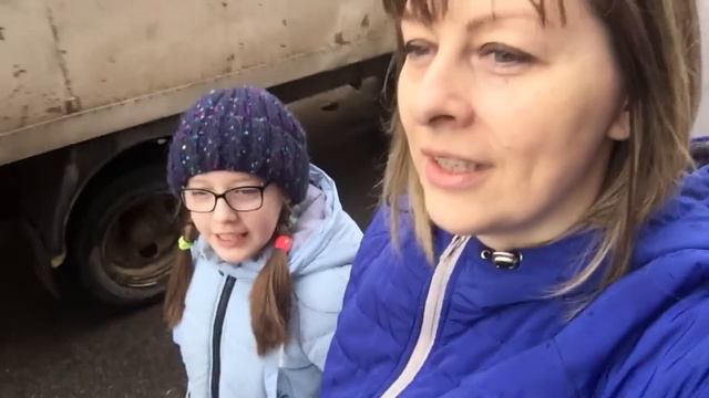 ВЛОГ. Идём к врачу. Нас не выписали. ТРОЛЛИ Большие гастроли акция в Пятёрочке. / Семейные Влоги смотреть онлайн