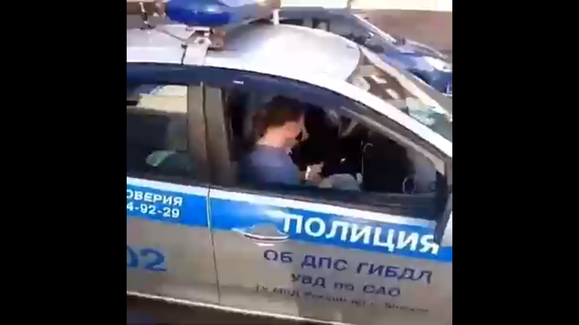 Реакция девушки, у которой эвакуировали машину смотреть онлайн