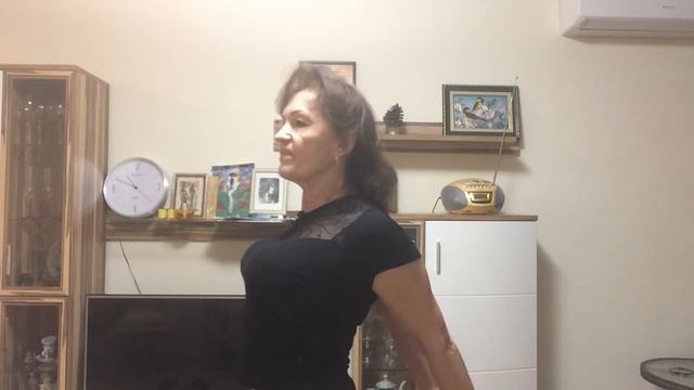 Как избавиться от сутулости и боли спины: Упражнения для женщин после 50 смотреть онлайн