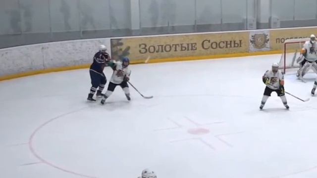 СДК ФХМ ЛХЛ-77: Атака в голову смотреть онлайн