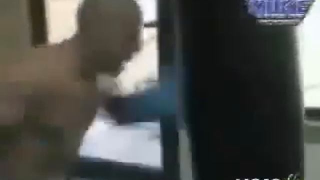 Самый мощный удар правой рукой