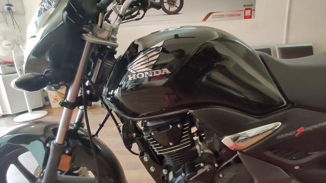 2023 Honda Unicorn BS7 vs Hero Xtreme 160R BS7? Detailed Comparison Review Price Mileage Features✅ смотреть онлайн