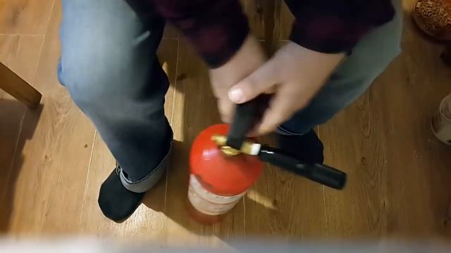 Устройство для заправки баллончиков CO2 из перехордника 12 гр на 88 гр смотреть онлайн