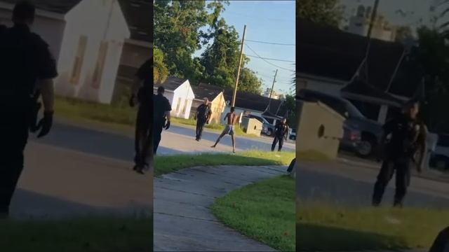 Fastest crack head in the world ?? смотреть онлайн