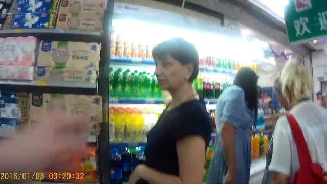 ХАЙНАНЬ 2017.ТЦ АНАНАС.ЗАХОДИМ В ТОРГОВЫЙ ЗАЛ.СНИМАТЬ НЕЛЬЗЯ!!!! смотреть онлайн