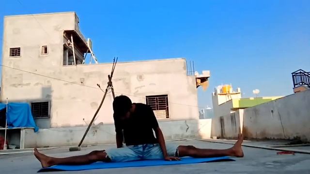 Full split for beginer || V R Soldiers смотреть онлайн