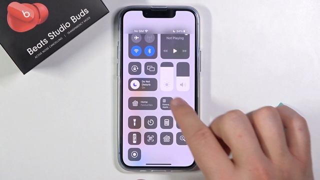 How to Adjust Control Center Shortcuts on iPhone 13 mini – Personalize Top Menu Apps смотреть онлайн