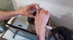 Настоящий бездрожжевой ржаной хлеб из чисто ржаной муки.