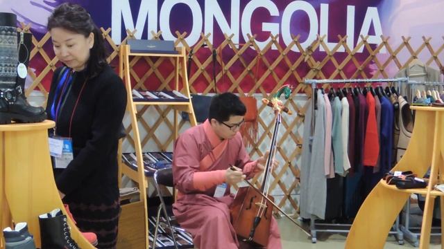 TOKYO BIG SIGHT: Mongolian Musical Performance (Nikon P310) смотреть онлайн