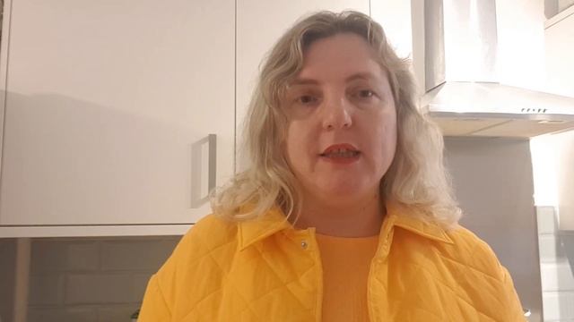 Детские пособия в Англии. Вторая часть. Мы уже получаем пособия. Показываю нашу кроватку. смотреть онлайн