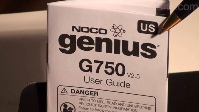 unboxing Noco Genius G750 Car Battery Charger 12 Volt 0.75 Amp смотреть онлайн