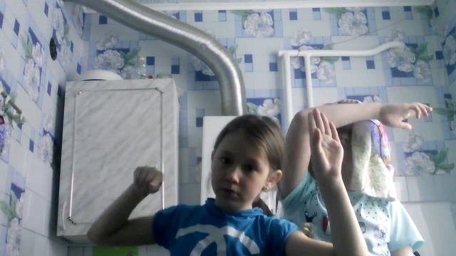 Подруга плохо танцует но другая исправила ситвацыю смотреть онлайн