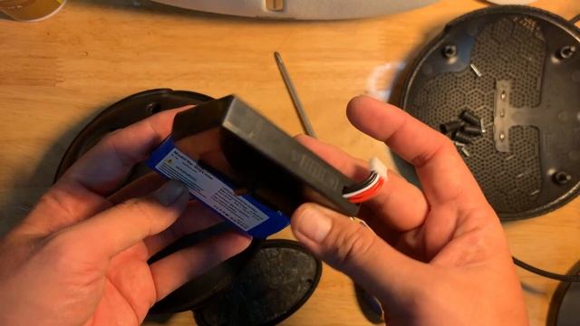 Hướng Dẫn Thay Pin Loa Harman Kardon Onyx Mini - Harman Kardon Onyx Mini battery replacement смотреть онлайн