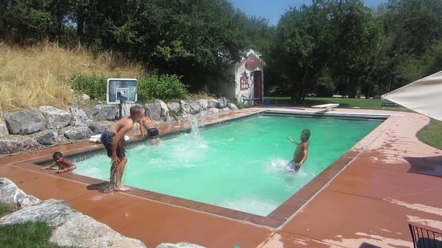 Pool Ball Insane Dunks and Shots смотреть онлайн