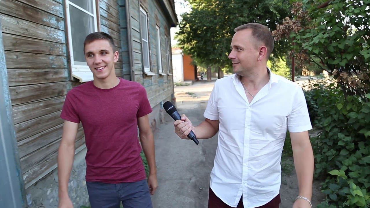 Дмитрий Лесников — о новых, бутсах, буднях посёлка Свободный и важности футбола смотреть онлайн