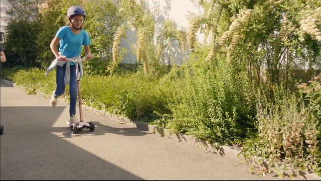 Maxi Micro Deluxe Pro Scooter - Kids From 5-12 Years