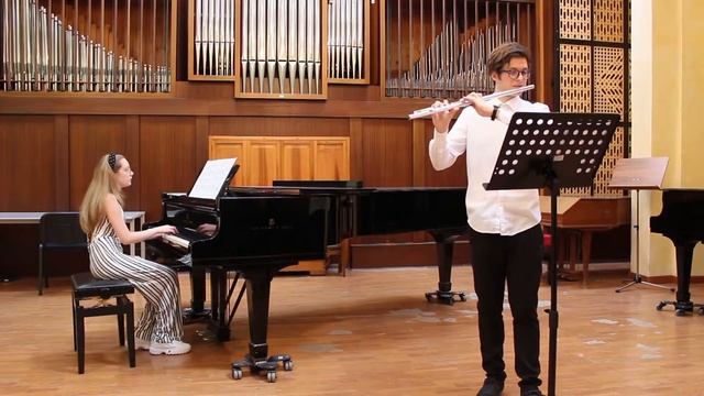 Siciliano, J. S. Bach - Sonata n. 2 in mi bemolle flauto e pianoforte смотреть онлайн