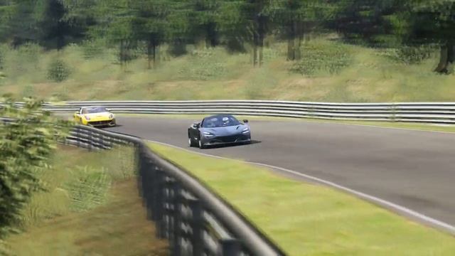 McLaren 720S vs Ferrari F12 Berlinetta at Nordschleife смотреть онлайн