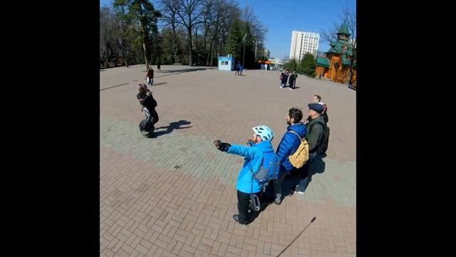 Моноколеса в парке 1:1 смотреть онлайн