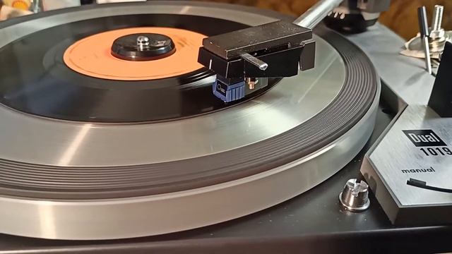 Sumiko Oyster смотреть онлайн