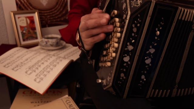 French Cafe - Romantic French Music (Valse & Bossa)