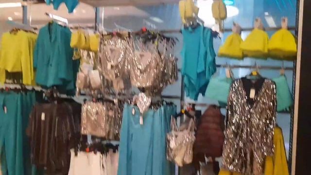 Primark - магазин праздник, дешёвая одежда в Лондоне, стиль-обзор. Распаковка из Зара, Ted Baker смотреть онлайн