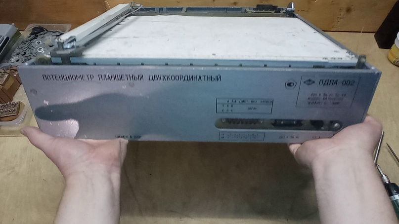 Палладий и золото в разграбленном ПДП4-002. Приборы, радиодетали, драгметаллы.. смотреть онлайн