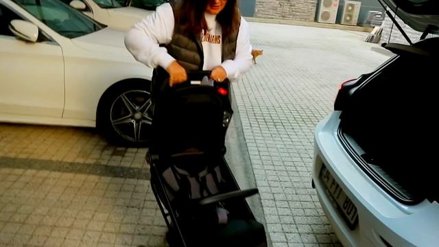 Operaistanbul dan Cybex Beezy (Qbit) bebek arabası ve Sirona ile Solution B Fix oto koltuğu aldık смотреть онлайн