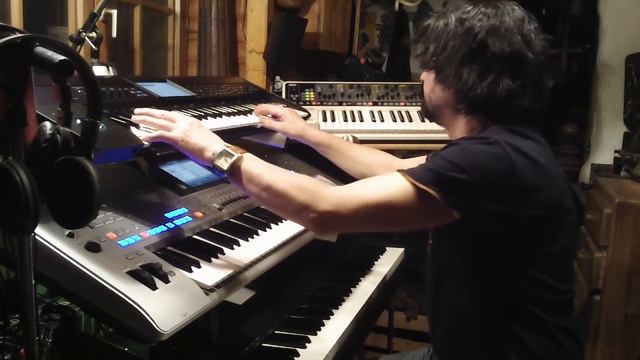 korg krome tyros4 motif xf roland gaia смотреть онлайн
