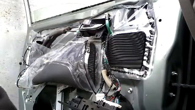 Как снять заменить стекла передней двери SUBARU FORESTER(2015)demontaz zamiana szyb drzwi przod! смотреть онлайн