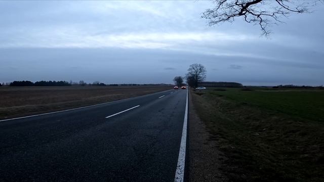Maserati Ghibli SQ4 vs Infiniti Q60 3.0 TT 370 km 570 nm смотреть онлайн