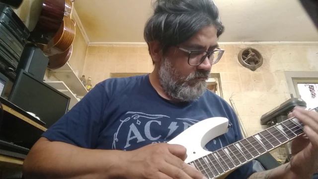 Guitarra Ibanez RG350DX White Super Strat смотреть онлайн