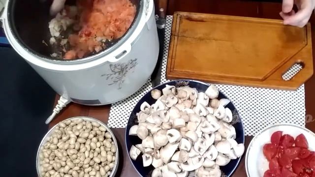 Фасоль с грибами. Сытное постное блюдо для диабетиков и не только. смотреть онлайн