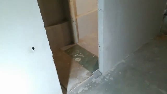 Установка перфорированного уголка, шпаклёвка стен. смотреть онлайн